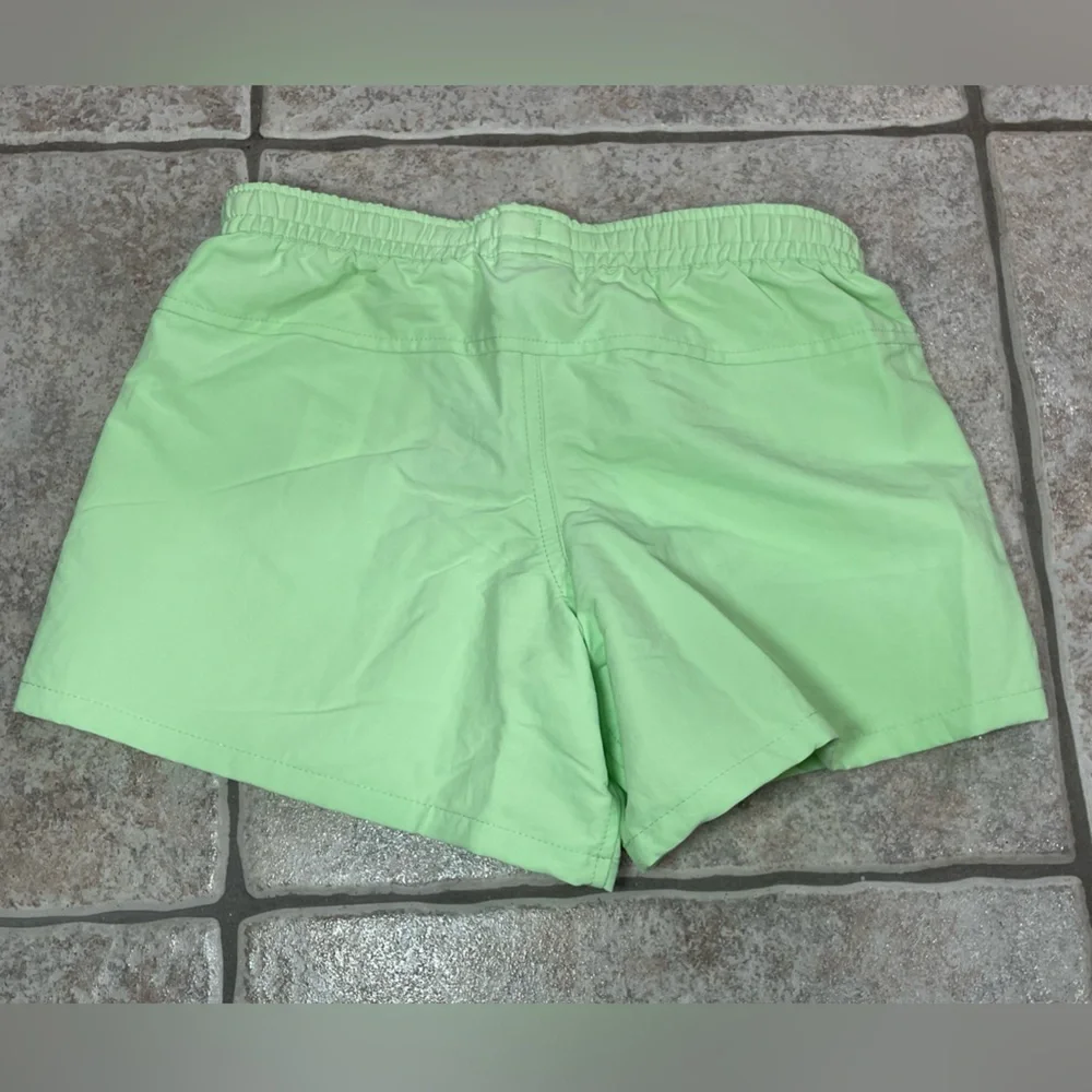 NWT Patagonia Salamander Green Kids Baggies Shorts 4” unlined